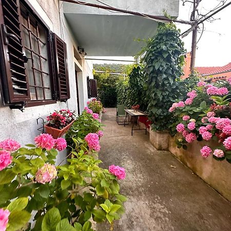 Apartment Renata Veli Lošinj Dış mekan fotoğraf